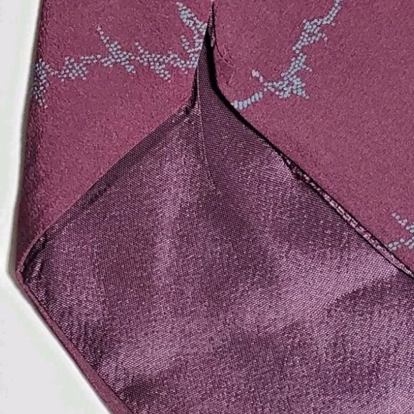 Giorgio Armani | Accessories | Giorgio Armani Silk Tie  Giorgio Armani Silk Tie - Burgundy & Grey Vein Pattern